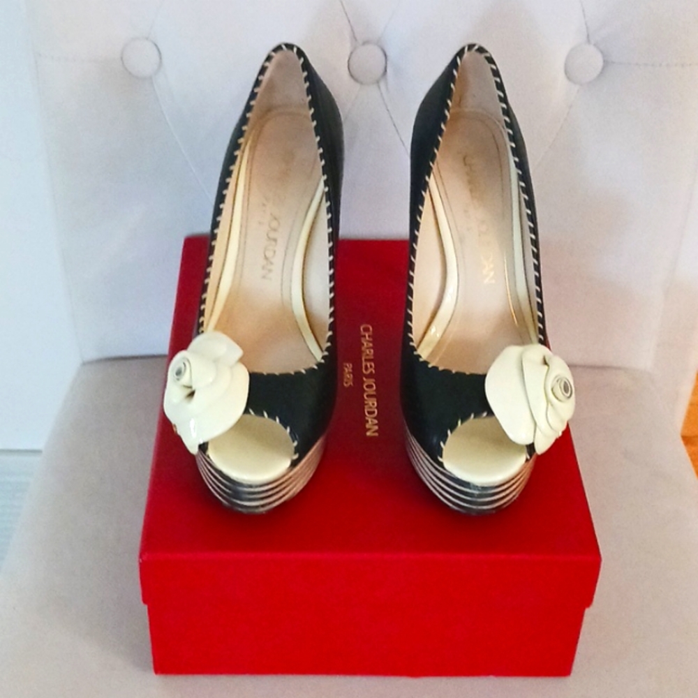 Vintage Charles Jourdan peep toe pumps, size 8